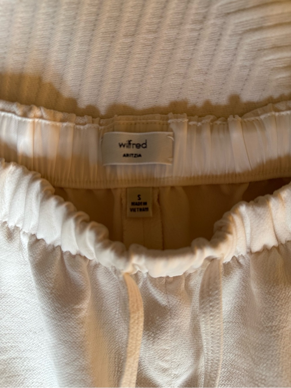 Aritzia Lodge Pant in Birch (hemmed 5’4”) - Picture 4 of 4